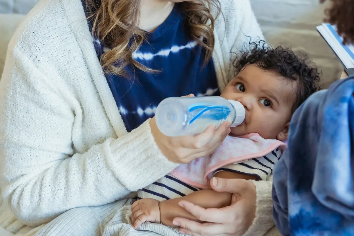 Breast pump, warm light
